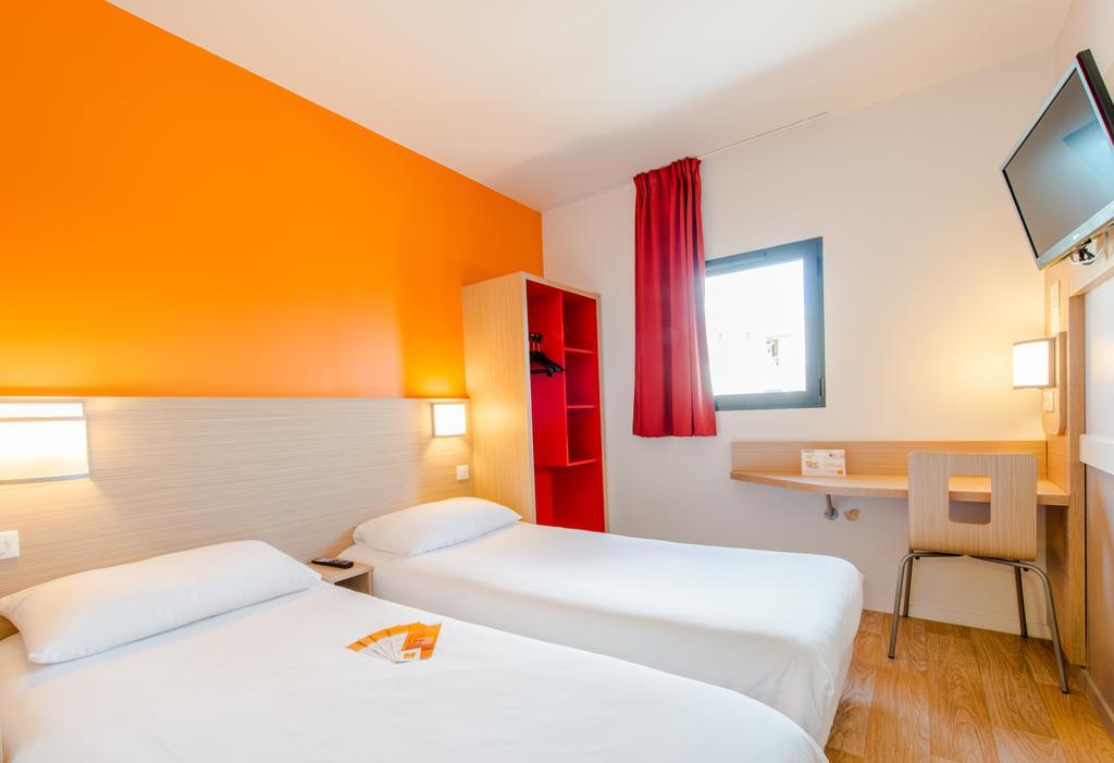 Hotel Eco La Rochelle Centre Les Minimes Exterior foto